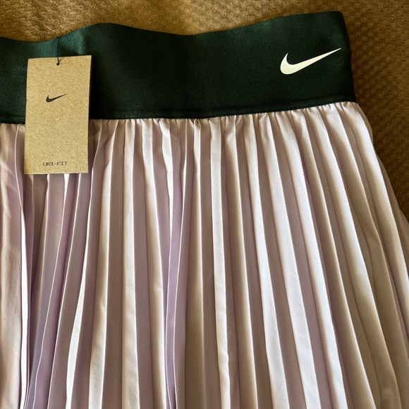 Nike Women’s NikeCourt Dri-FIT Advantage Pleated Tennis Skirt - NWT - Picture 7 of 8